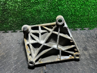 кронштейн (крепление) Renault Scenic 1 поколение [рестайлинг] 2000, 8200034405