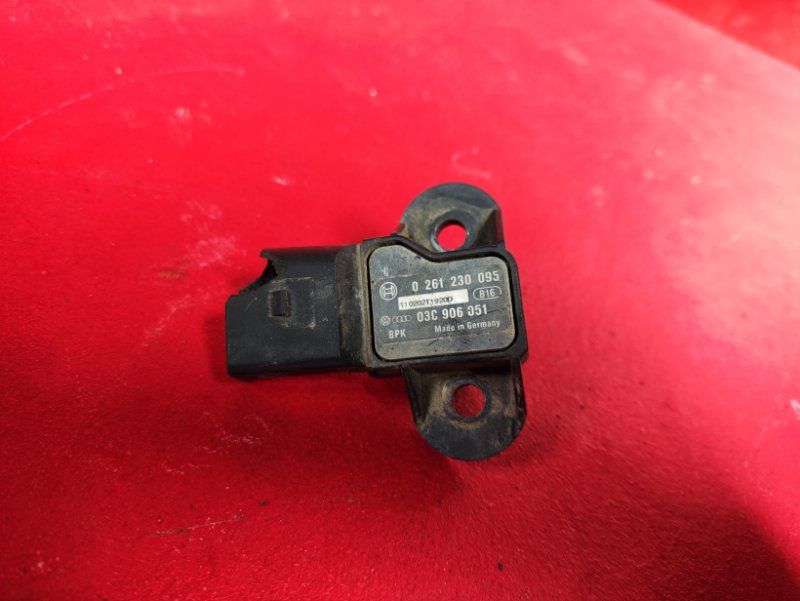 датчик абсолютного давления Volkswagen Polo 5 поколение 2011, 1.2 л., CGPB, бензин, 261230095 - фото №1