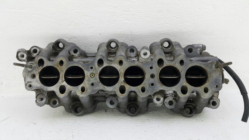 коллектор впускной Nissan Maxima A32 A33 2000, 2.0 л., VQ20DE, бензин, 140103Y500 - фото №1