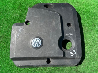 декоративная крышка двигателя Volkswagen Golf 4 поколение 2000, 1.9 л., 38103925