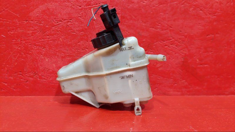 бачок тормозной жидкости Audi A3 8P 2005, 2.0 л., BKD, дизель, 1K2611301B - фото №1