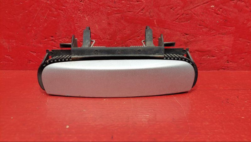 ручка наружная Audi A3 8P 2005, 2.0 л., BKD, дизель, 4F0837207B - фото №1
