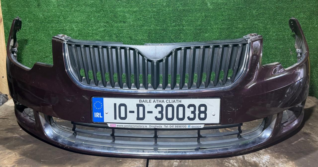 бампер передний Skoda Superb 2 поколение 2010, 1.8 л., бензин, МКПП, 3T0807221 - фото №1