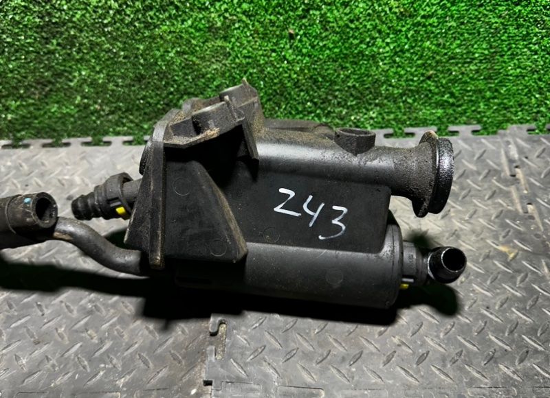 маслозаливная горловина Renault Scenic 2 поколение 2005, 8200279414 - фото №1