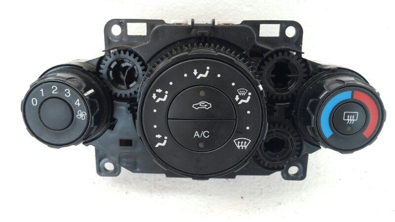 блок управления печки / климат-контроля Ford Fiesta 6 поколение CB1 2009, 1.6 л., HXJA, бензин, 8A6119980AE - фото №1
