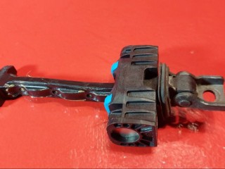 ограничитель открывания двери Volkswagen Polo 5 поколение 2011, 1.2 л., CGPB, бензин, 6R4839249B