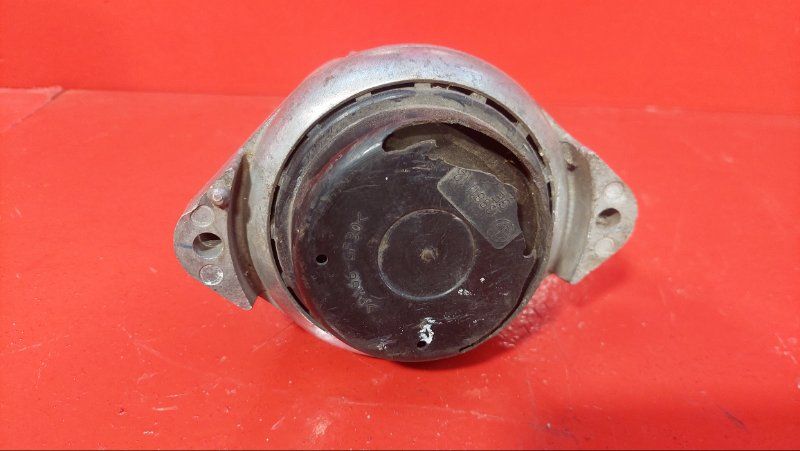 Опора (подушка) двигателя BMW 1 серия E81/E82/E87/E88 (2004 - 2007), 13981112 - фото №1