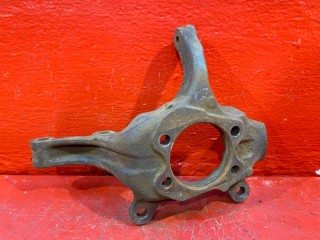 кулак поворотный левый Nissan Qashqai 1 поколение J10 2008, 1.5 л., K9K, дизель, 40015JD040