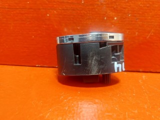 кнопка открытия багажника Mercedes-Benz E-Класс W211/S211 W211 2005, 2118211151