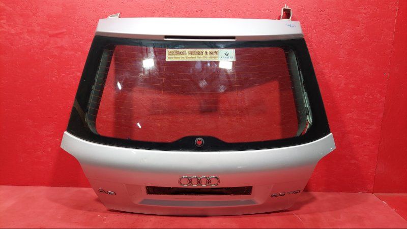 крышка багажника (дверь 3-5) Audi A3 8P 2005, 2.0 л., BKD, дизель, 8P4827023D - фото №1