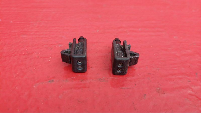 форсунка омывателя лобового стекла Renault Laguna 3 поколение 2008, 8200082347 - фото №1