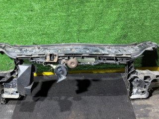 передняя панель крепления облицовки (телевизор) Renault Megane 2 поколение 2004, 8200589928