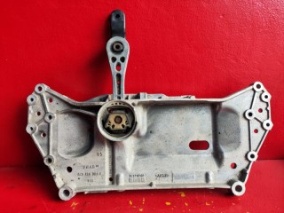 балка подвески задняя Volkswagen Golf 5 поколение 2008, 1K0199369F
