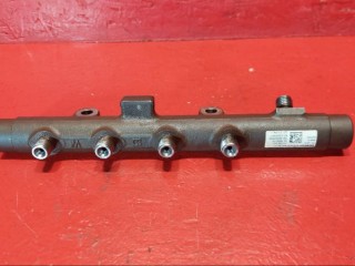 топливная рампа Nissan Qashqai 1 поколение J10 2008, 1.5 л., K9K, дизель, 8200815617