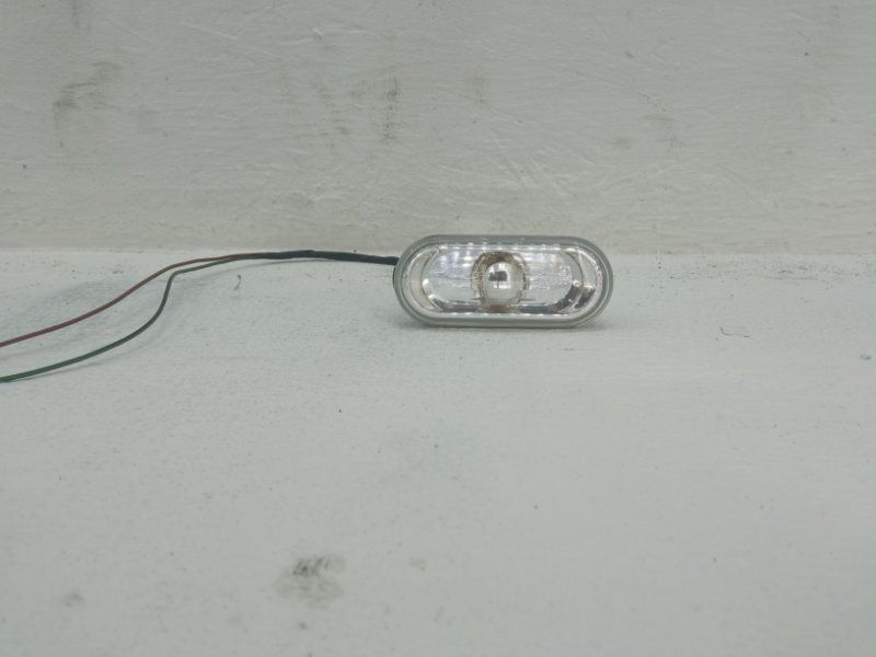 указатель поворота Volkswagen Passat B6 2006, 1.9 л., BXE, дизель, 1J0949117 - фото №1