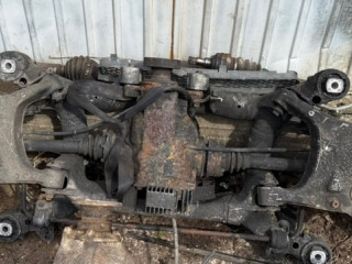 балка подвески задняя BMW 5 серия E60/E61 2005, 2.0 л., 67587163332
