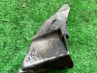 кронштейн двигателя Audi A4 B5 1998, 8D0199307L