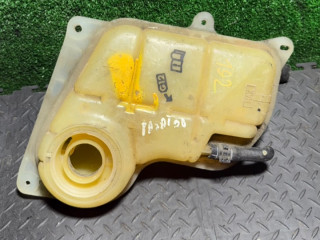 бачок расширительный Volkswagen Passat B5 1999, 8D0121403L