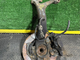 кулак поворотный правый Audi A4 B5 1998, 8D0407258