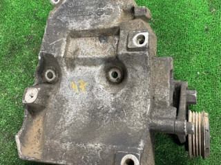 кронштейн компрессора кондиционера Volkswagen Passat B5 1999, 1.9 л., 038260885C