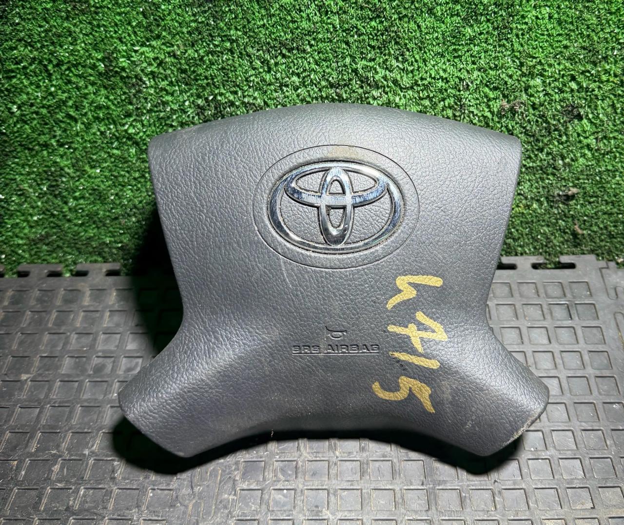 подушка безопасности водителя Toyota Avensis 2 поколение (T250) 2005, 45130-05112 - фото №1