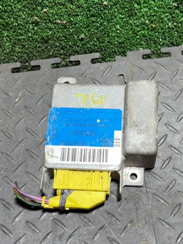 блок AirBag Ford Transit 5 поколение 1998, 2.5 л., 95VG14B056BA - фото №1