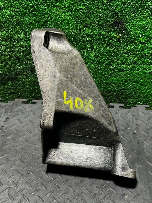 кронштейн двигателя Volkswagen Passat B5 1998, 8D0199307P - фото №1