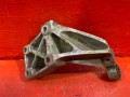 кронштейн (крепление) Land Rover Freelander 1 поколение 2002, 2.0 л., 20T2N, дизель - фото №3