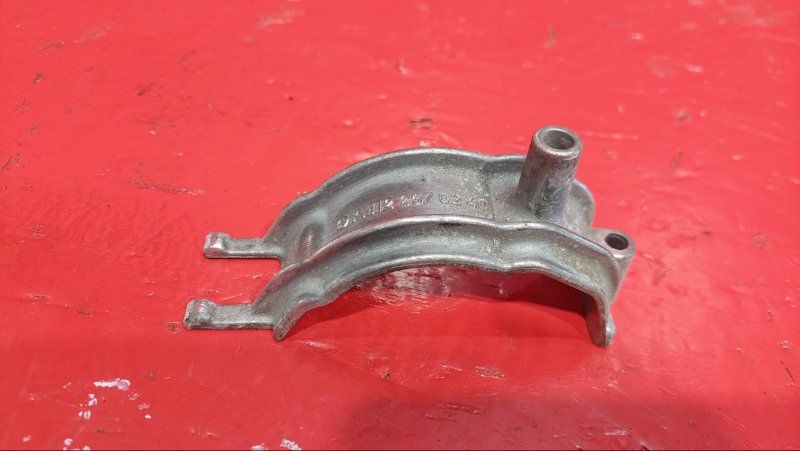кронштейн (крепление) Mercedes-Benz S-Класс W220 1999, 112.922, 1122370240 - фото №1