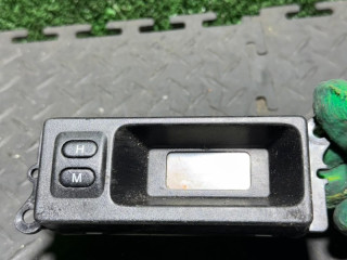 часы Land Rover Freelander 1 поколение [рестайлинг] 2004, 2.0 л., 52010215C