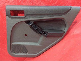 обшивка салона Ford Focus 2 поколение 2008, 1.6 л., SHDA, бензин, 4M51A27406