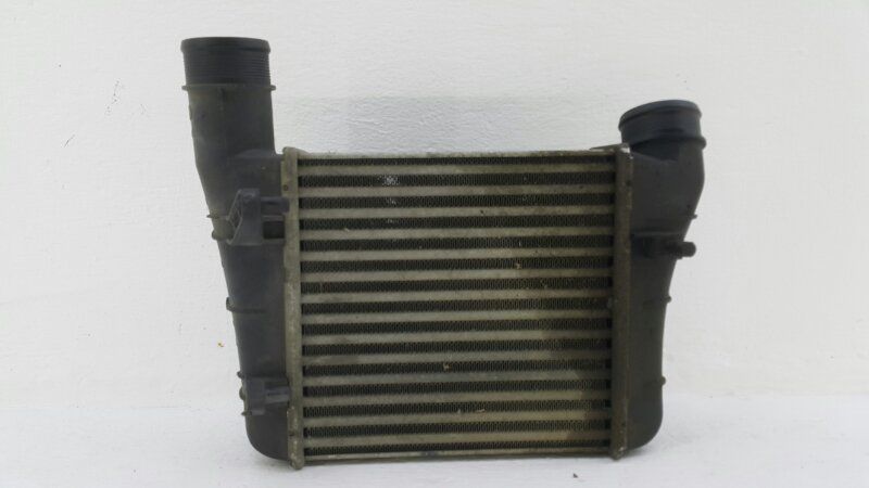 интеркулер Audi A4 B6 2005, 8E0145805S - фото №1