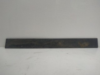 накладка двери (крышки) багажника Land Rover Discovery 3 поколение 2006, DGP000184