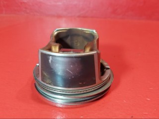 поршень Volkswagen Beetle 2 поколение 2001, 1.6 л., AYD, бензин, 06B107065N