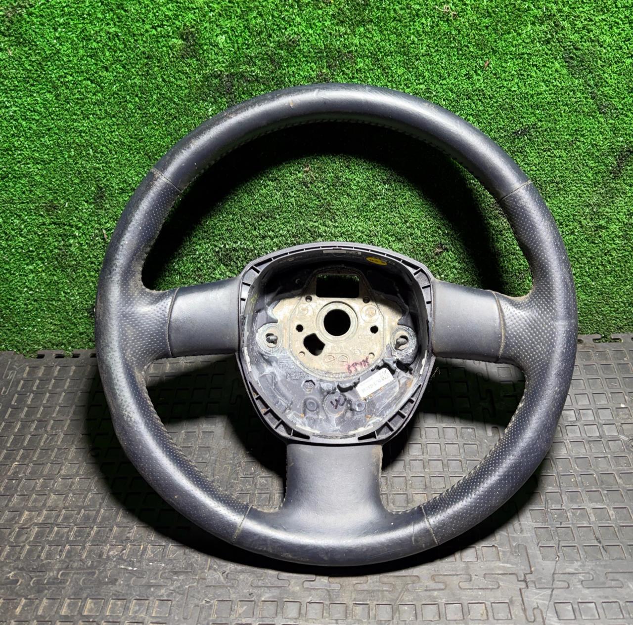 руль Audi A4 B7 2006, 8P0419091BJ - фото №1