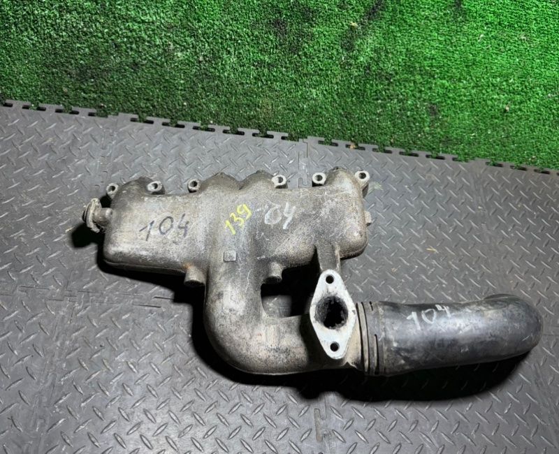коллектор впускной Audi A4 B5 1998, 1.9 л., 028129713K - фото №1