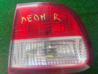 фонарь крышки багажника правый SEAT Leon 1 поколение 2003, 1.4 л., 1M6945092B