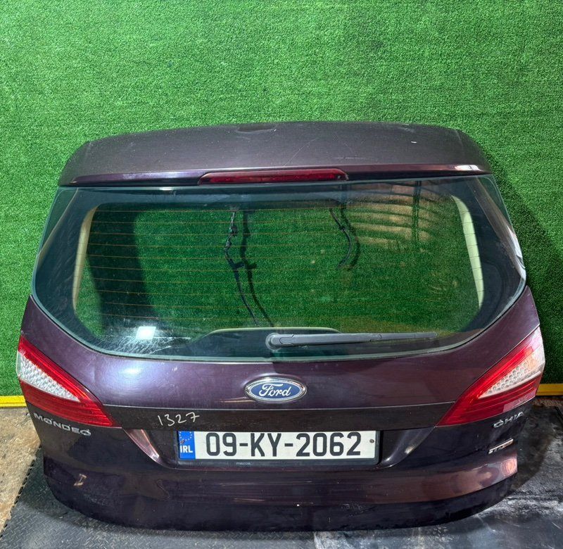 крышка багажника (дверь 3-5) Ford Mondeo 4 поколение 2009, 1.8 л. - фото №1