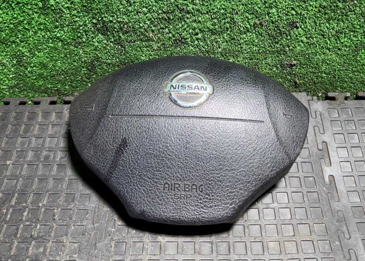 подушка безопасности водителя Nissan Kubistar 1 поколение 2006, 8200350773A - фото №1