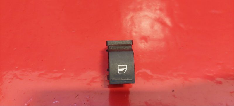 кнопка стеклоподъемника двери Volkswagen Passat B6 2010, 7L6959855B - фото №1
