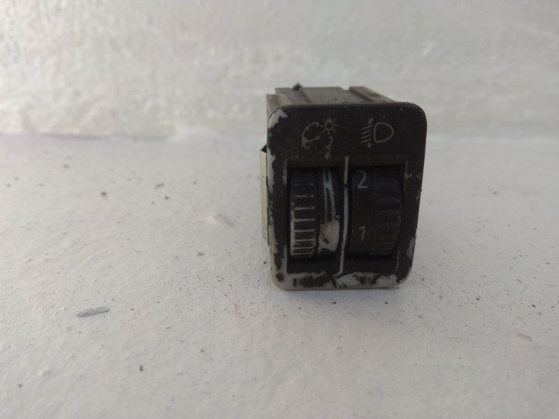 кнопка корректора фар Volkswagen Passat B6 2006, 2.0 л., BKP, дизель, 3C0941333 - фото №1