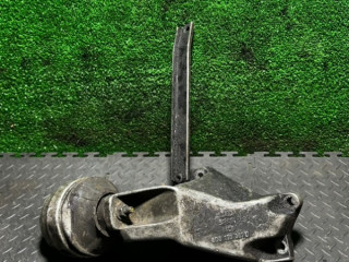 кронштейн двигателя Audi A6 4B/C5 2000, 8D0199307