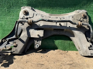 балка подвески передняя (подрамник) Renault Scenic 2 поколение 2006, 8200646060
