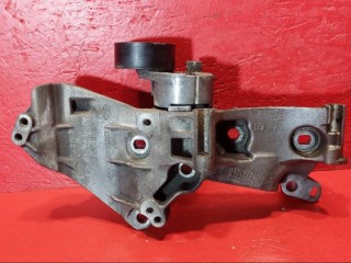 кронштейн генератора Nissan Qashqai 1 поколение J10 2008, 1.5 л., K9K, дизель, 8200669495