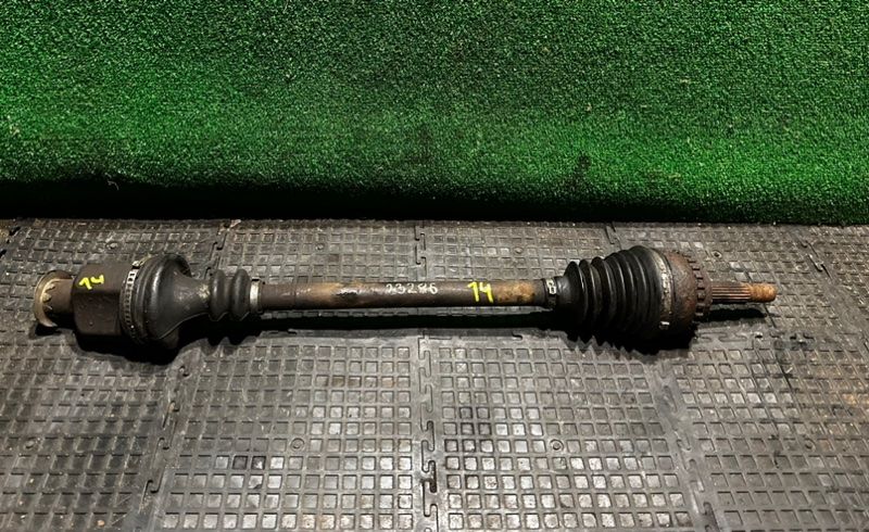 полуось передняя правая (приводной вал, ШРУС) Renault Clio 2 поколение 2000, 7700861090C - фото №1
