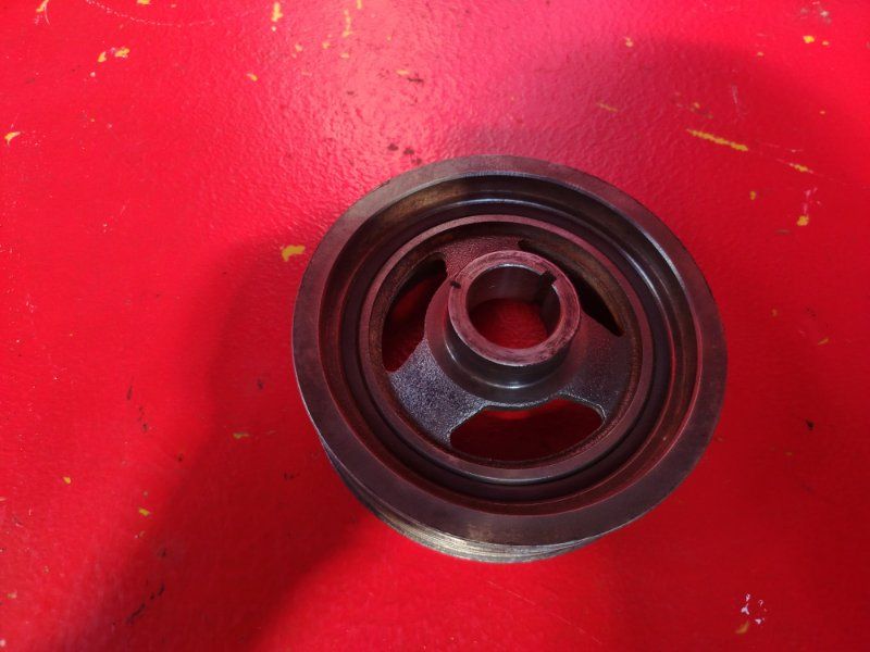 шкив коленвала Mazda CX-5 1 поколение (2011 - 2015), 2.0 л., PE-VPS, бензин, PE0111400A - фото №1