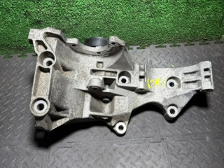 кронштейн генератора Audi A4 B6 2006