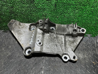 кронштейн генератора Renault Scenic 2 поколение 2005, 8200100148