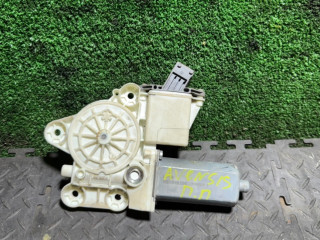 моторчик стеклоподъемника передний правый Toyota Avensis 2 поколение (T250) 2005, 1.8 л., 6981005050