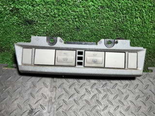 пластик Ford Focus 2 поколение 2008, 8M5113D734B